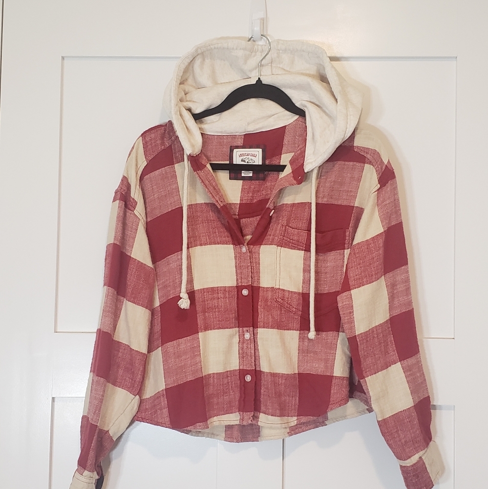 American Eagle Cropped Plaid Button Up Flannel Hooded Red Off White Medium Soft